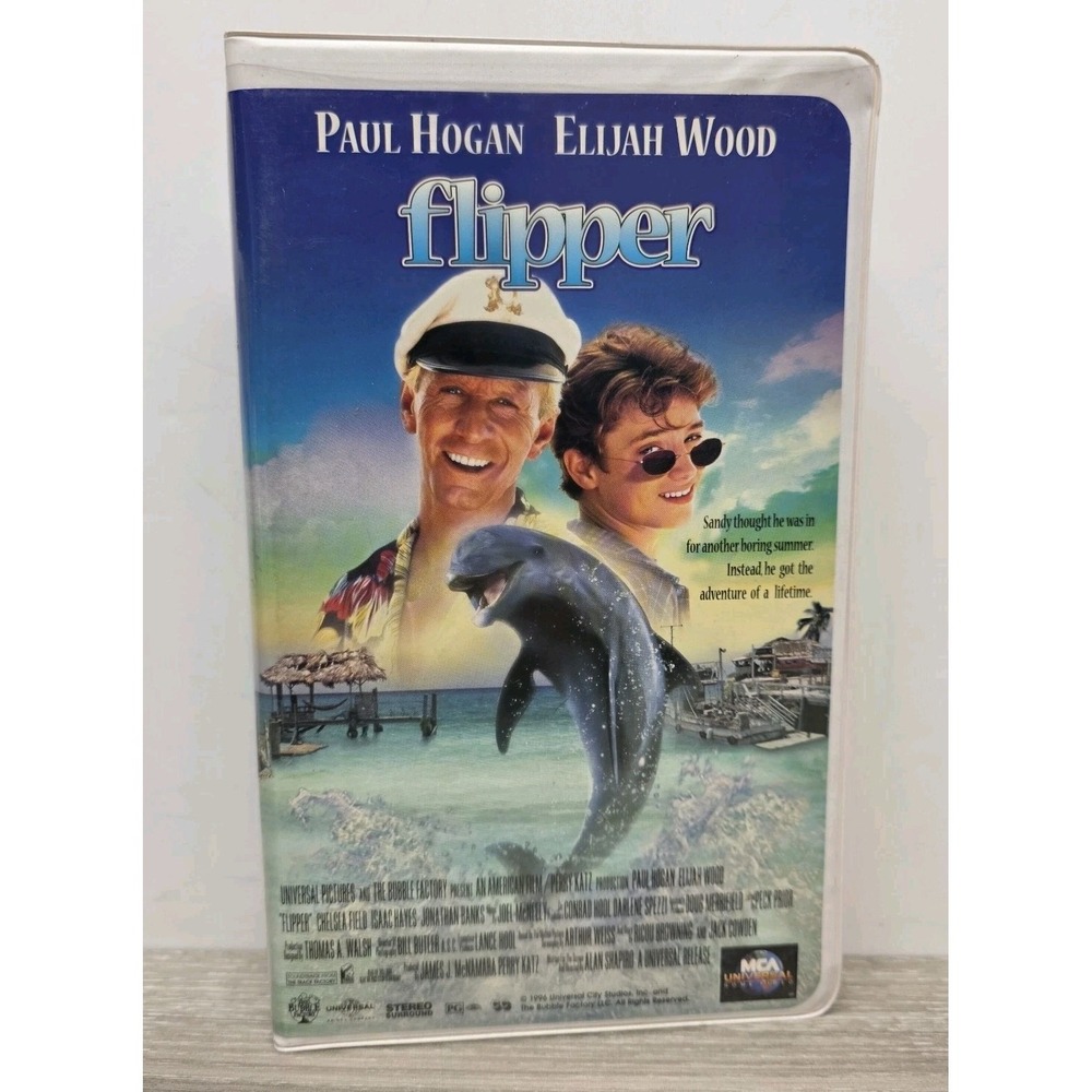 Flipper (VHS, 1996) Clamshell Paul‎ Hogan Elijah Wood Flipper the Dolphin